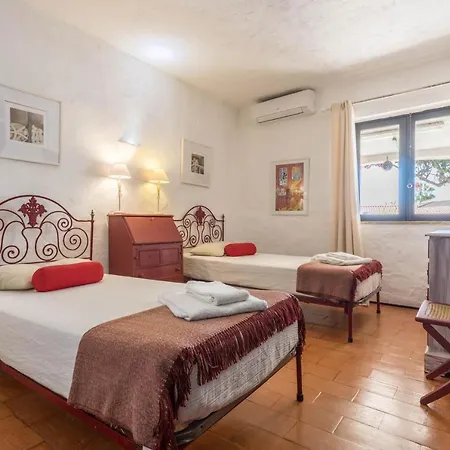 Morena Villa
