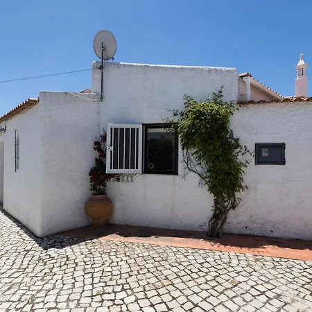 Morena Villa